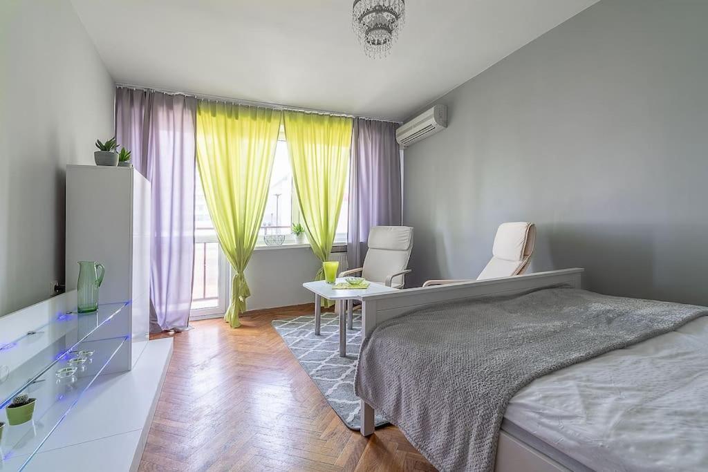 Central Station Gold Street Apartment Varsó Kültér fotó