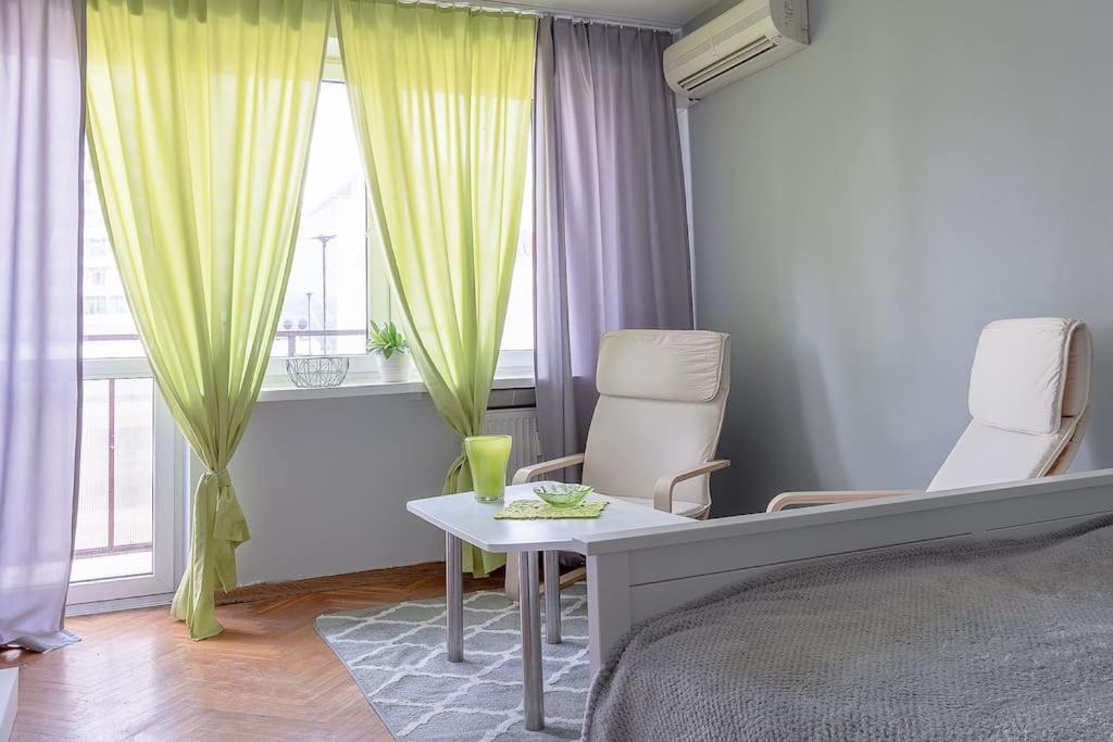 Central Station Gold Street Apartment Varsó Kültér fotó