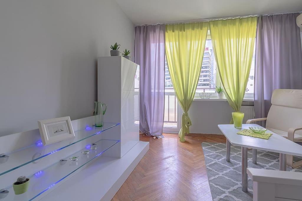 Central Station Gold Street Apartment Varsó Kültér fotó
